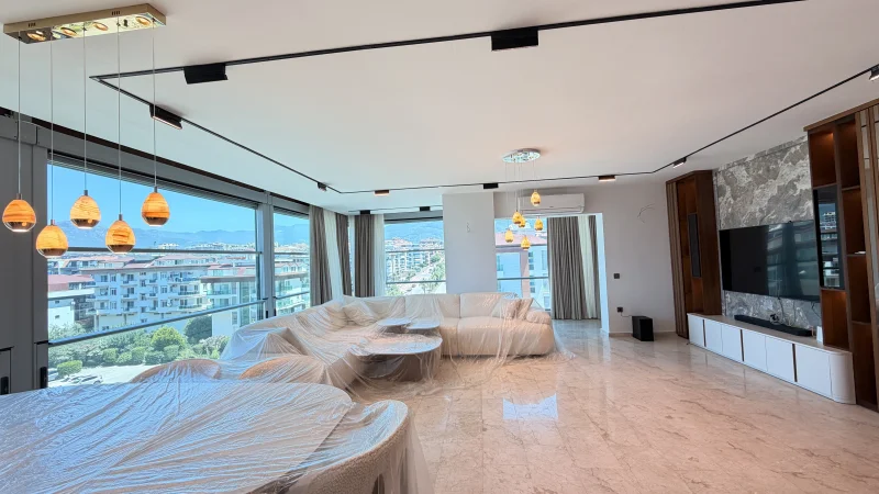 Zum Verkauf stehende 2+1 Wohnung direkt am Meer in Alanya