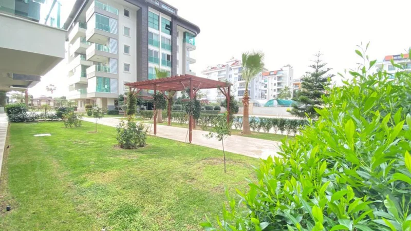 Alanya'da Deniz Manzaralı 1+1 Daire