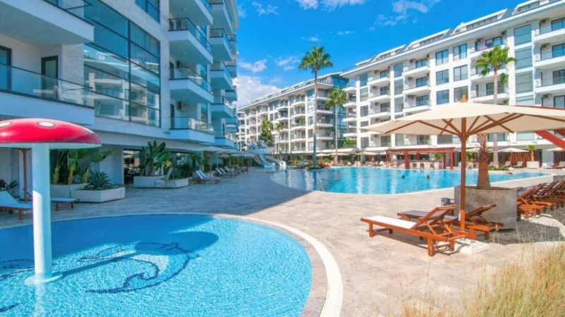 Møbleret 3+1 duplexlejlighed med have i Aqua Residence