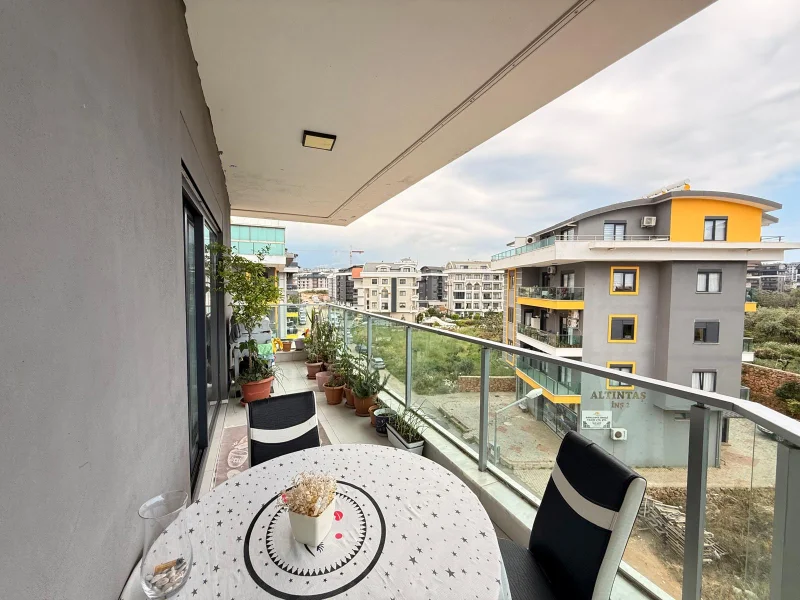 Zum Verkauf stehende 5+1 Wohnung in Alanya