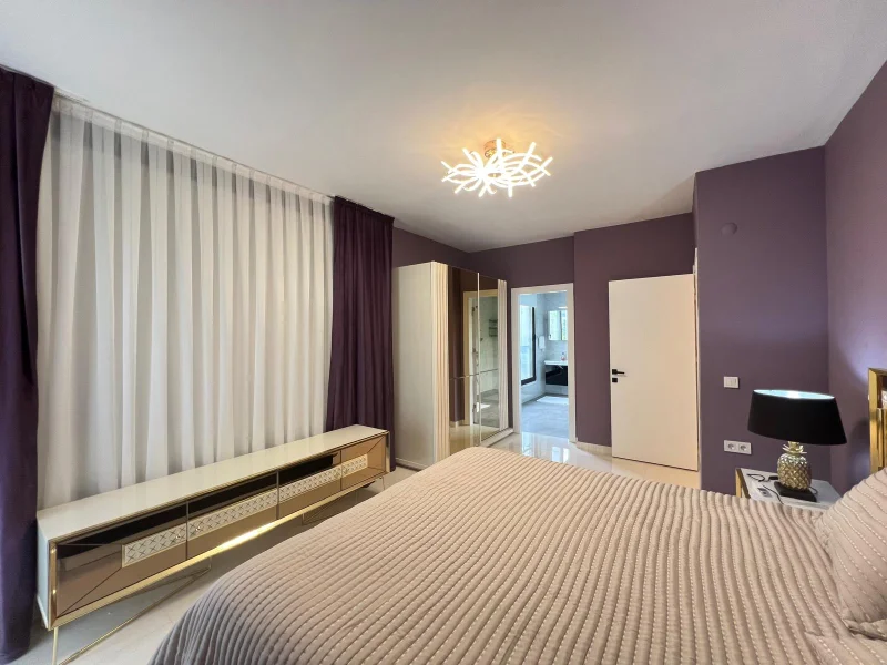 Møbleret 3+1 duplexlejlighed med have i Aqua Residence