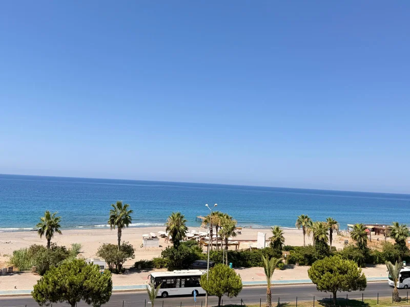 Alanya, Kestel'de Denize Sıfır 2+1 Daire