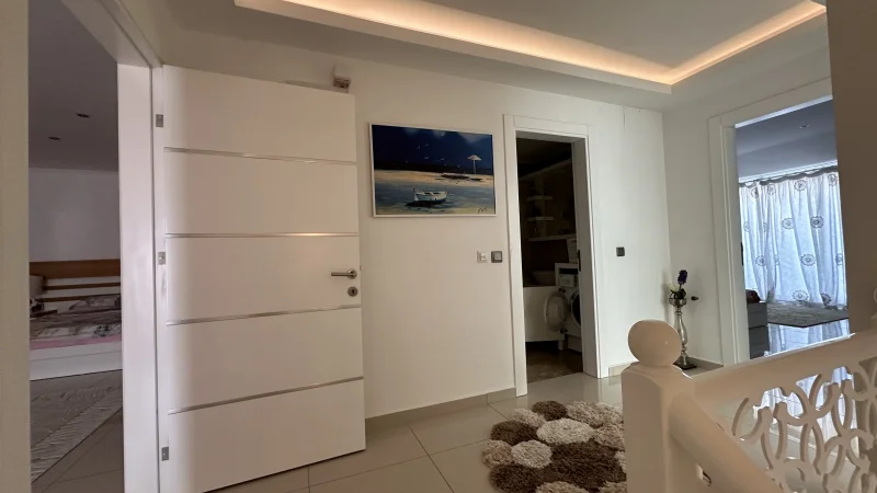 4+1 Apartment with Sea View in Alanya