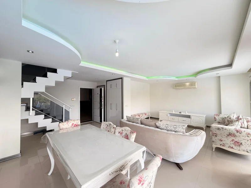 Trädgårdsduplex 2+1 Till Salu i Alanya