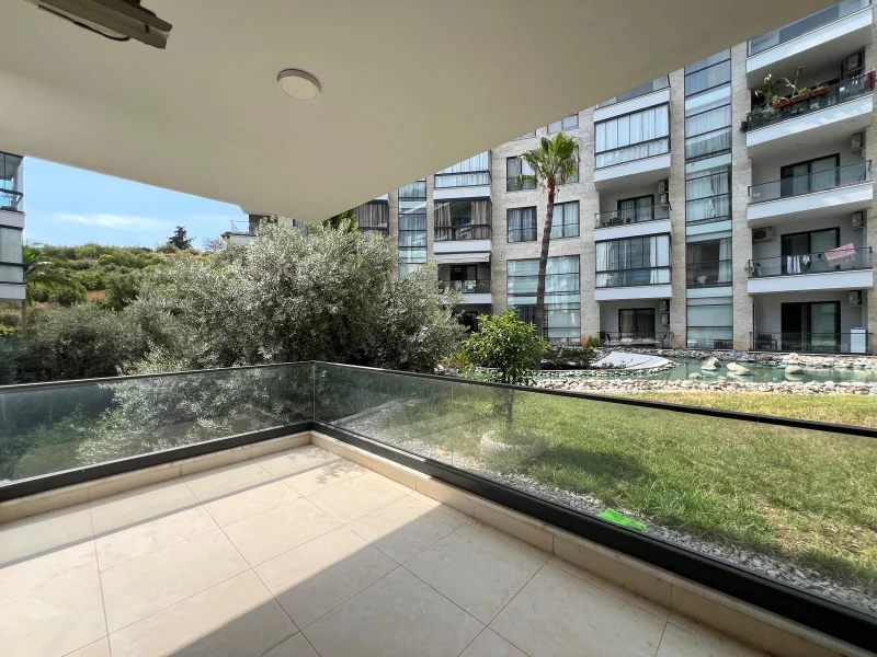 Møbleret 3+1 duplexlejlighed med have i Aqua Residence