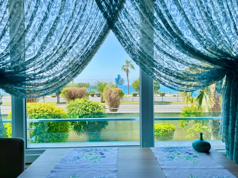 Alanya'da Deniz Manzaralı 1+1 Daire