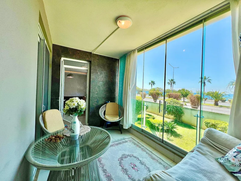 Alanya'da Deniz Manzaralı 1+1 Daire