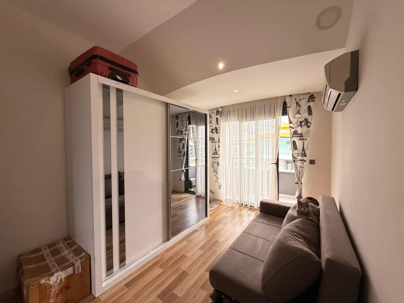 Zum Verkauf stehende 5+1 Wohnung in Alanya