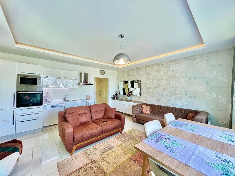 Alanya'da Deniz Manzaralı 1+1 Daire