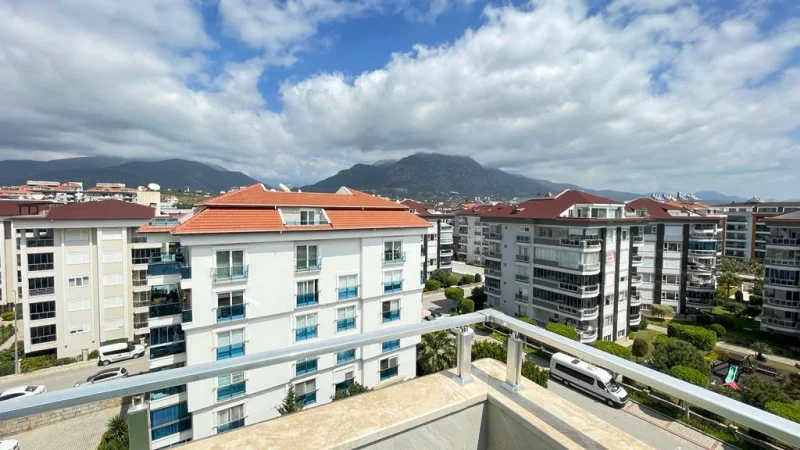 Alanya, Kestel'de Deniz Manzaralı 6+1 Daire