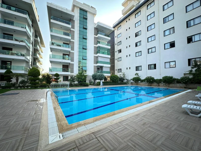 Alanya, Kestel'de Deniz Manzaralı 6+1 Daire