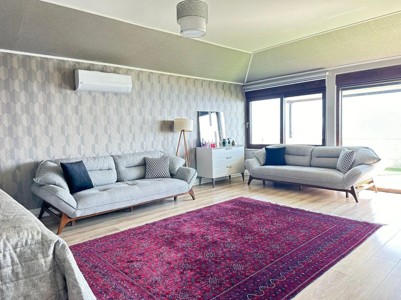 Alanya, Kestel'de Deniz Manzaralı 6+1 Daire