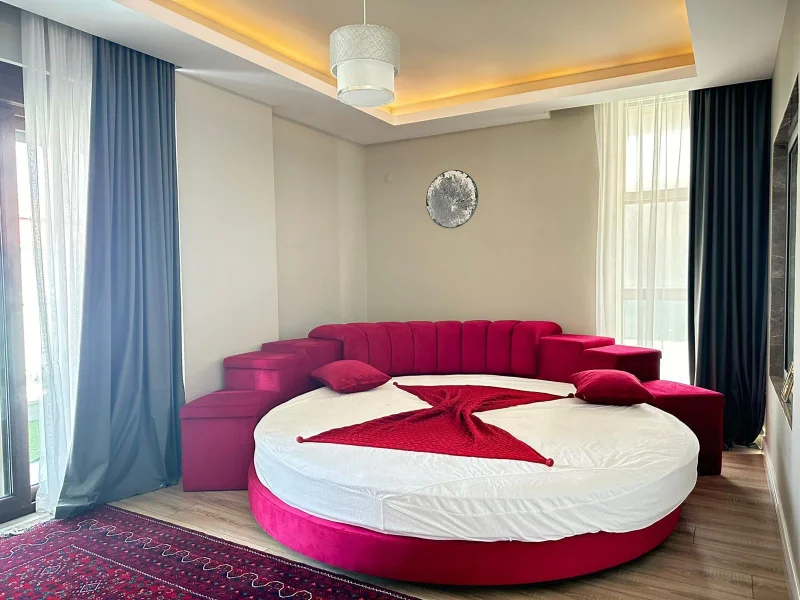 Alanya, Kestel'de Deniz Manzaralı 6+1 Daire