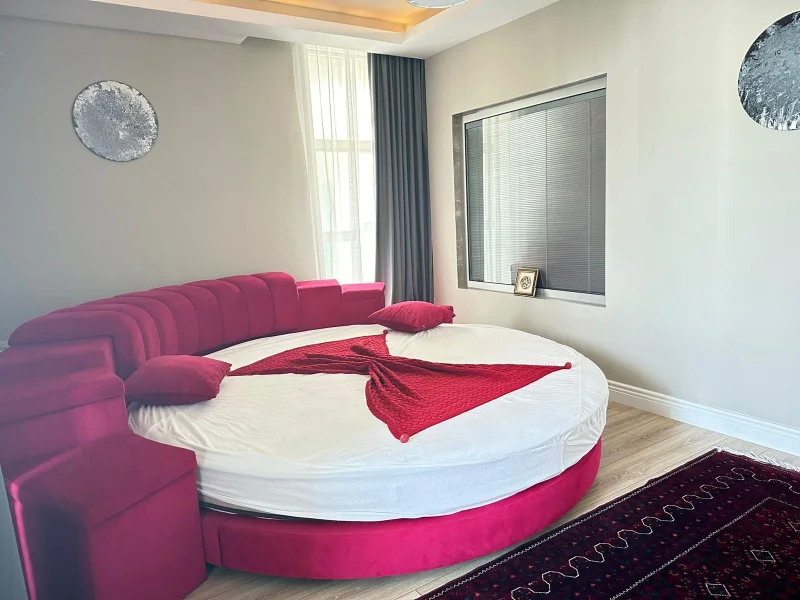 Alanya, Kestel'de Deniz Manzaralı 6+1 Daire