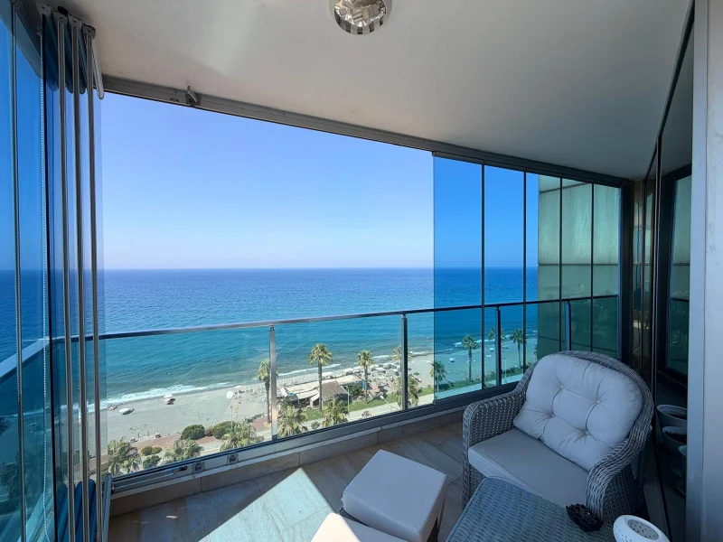 Zero Distance to Sea 1+1 Apartment in Alanya, Mahmutlar