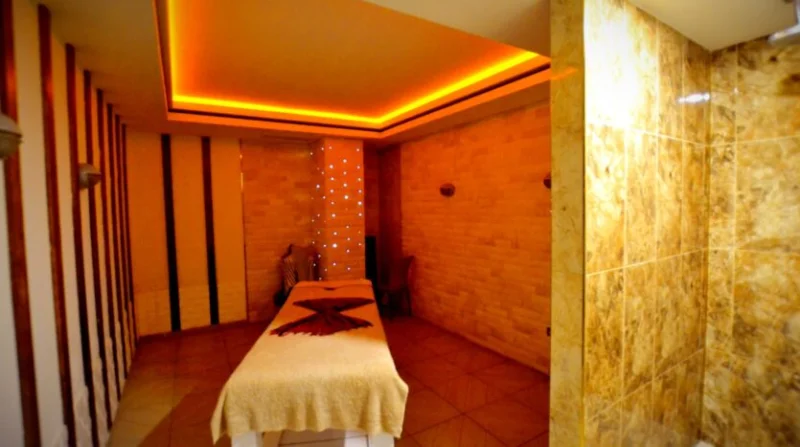 Zero Distance to Sea 1+1 Apartment in Alanya, Mahmutlar