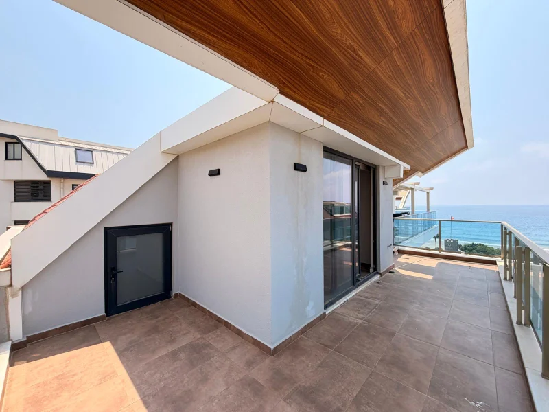 Alanya, 4+1 Lägenhet på Arnelya Beach Residence