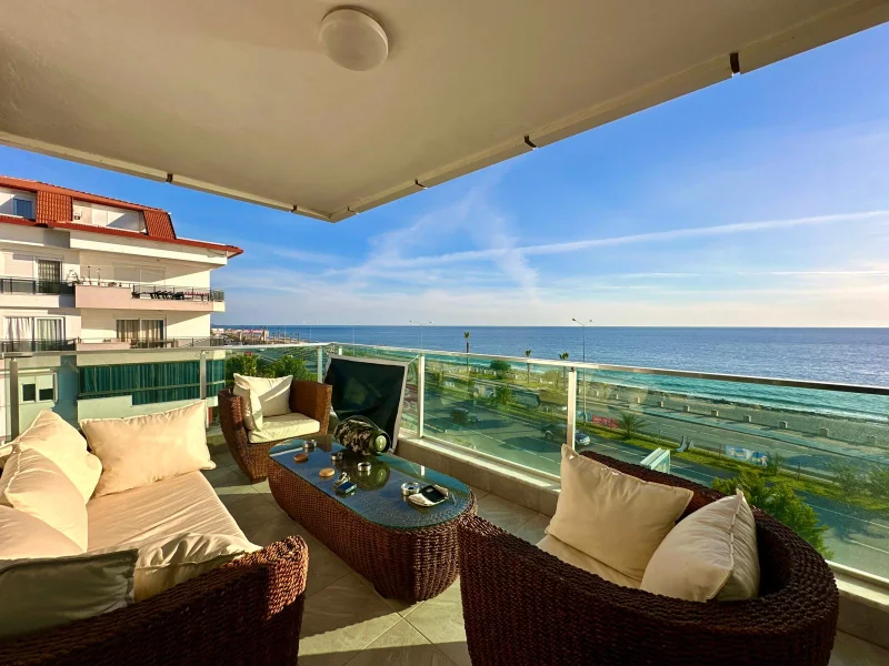 2+1 Sea View Apartment at Gold Castle