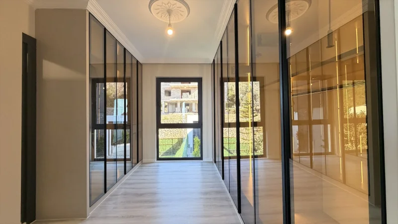 Alanya'da 5+2 Deniz Manzaralı Villa
