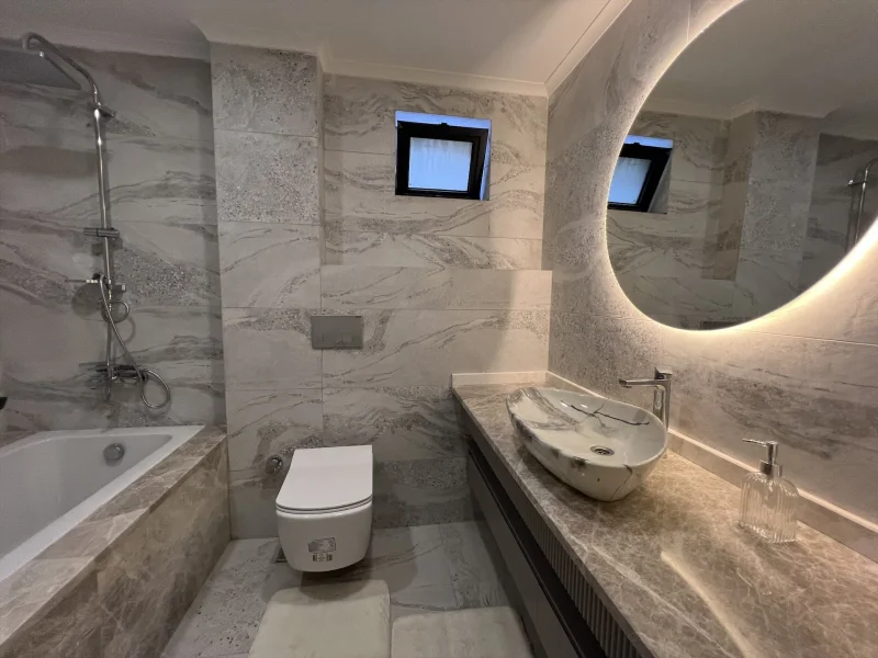 Villa 4+1 med panoramisk havsutsikt i Olimp City