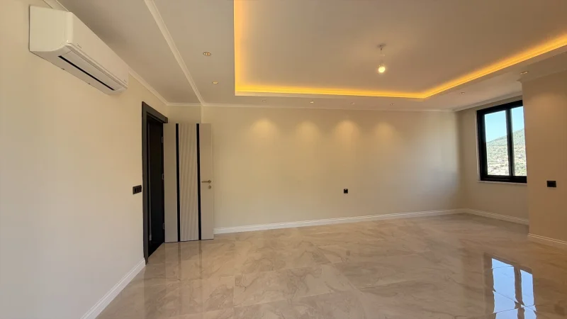 Alanya'da 5+2 Deniz Manzaralı Villa