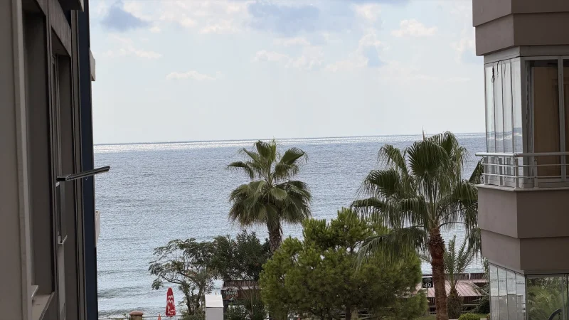 1+1 Apartment at Küçüker Sea Star on the Kestel Seafront
