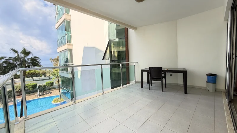 Seafront 2+1 Apartment in Seven Stars