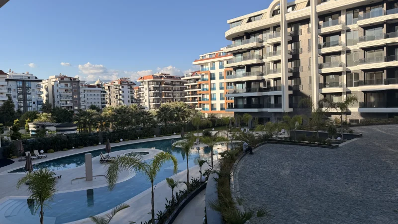 1+1 Wohnung mit Meerblick im Küçüker Palazzo