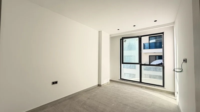 1+1 Wohnung mit Meerblick im Küçüker Palazzo