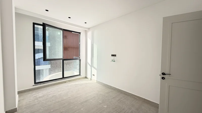 1+1 Wohnung mit Meerblick im Küçüker Palazzo