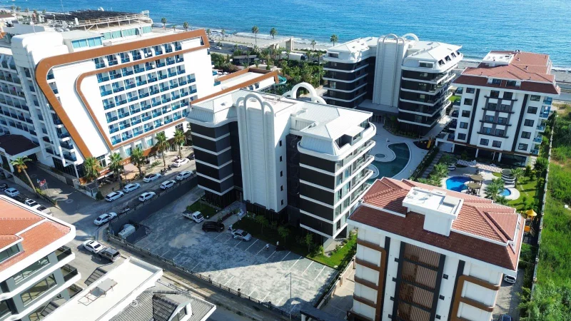 1+1 Wohnung mit Meerblick im Küçüker Palazzo