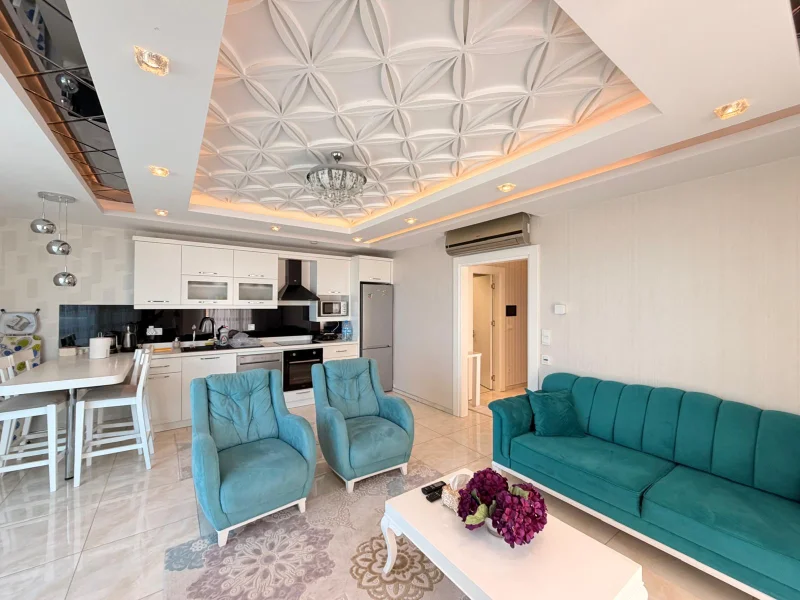 Квартира 1+1 с видом на море в Empire Residence