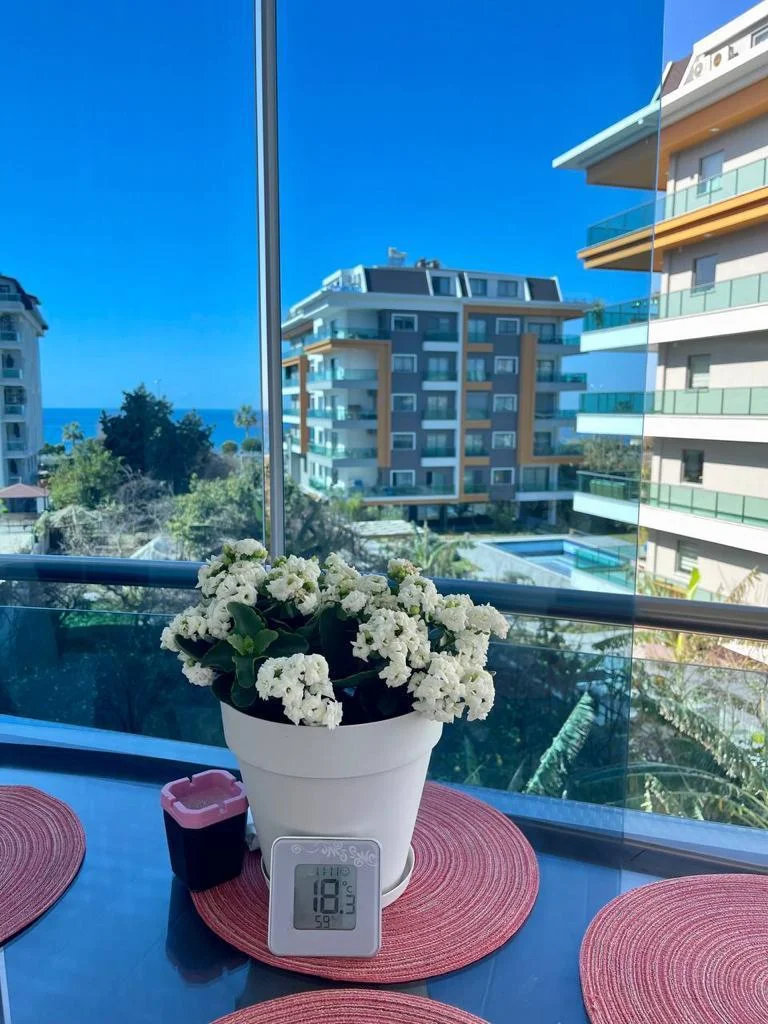 Möblerad 2+1-lägenhet till salu i komplexet Kestel Deluxe i Alanya