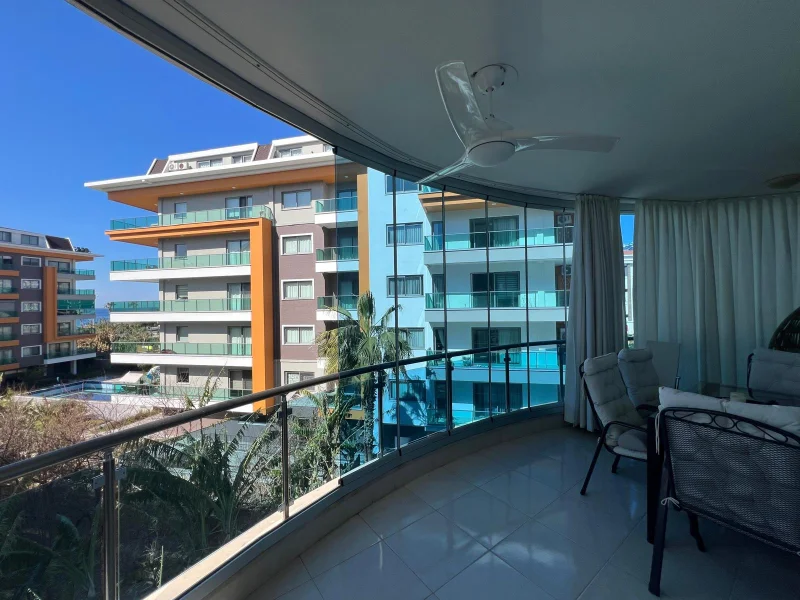 Möblerad 2+1-lägenhet till salu i komplexet Kestel Deluxe i Alanya